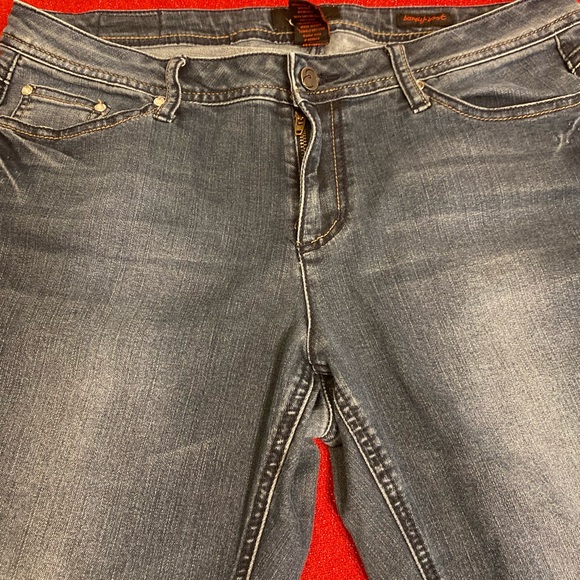 Earls barely boot jeans Size 14p - Picture 8 of 8